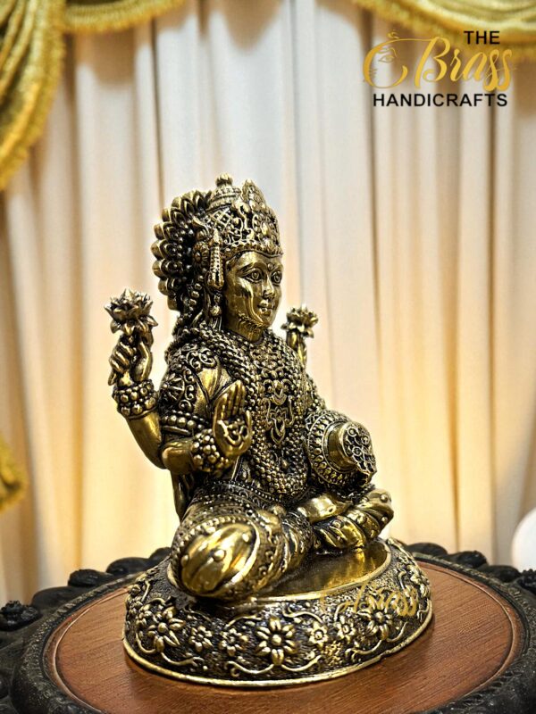Lakshmi Idol
